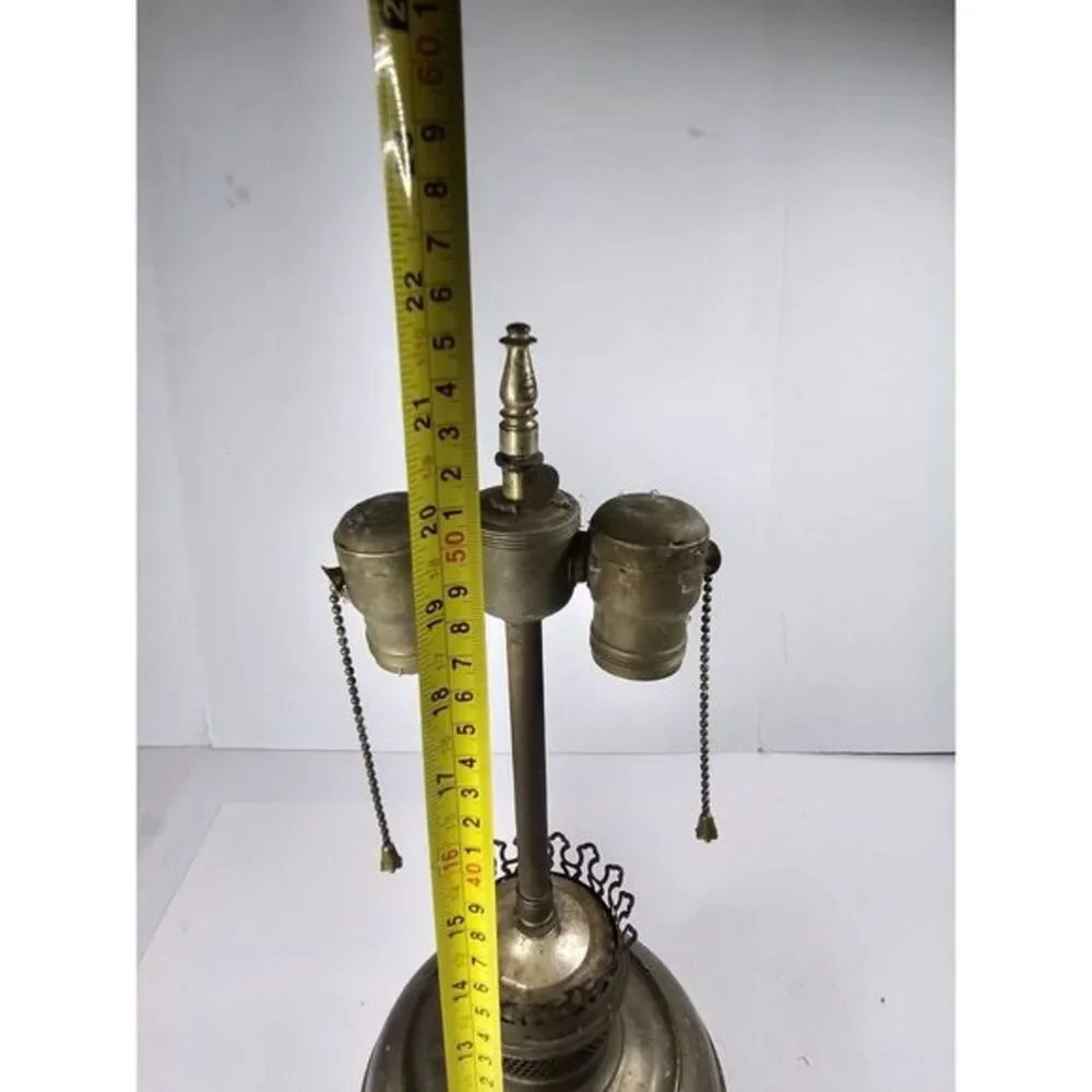 Collectable Vintage Antique Aladdin Oil‎ Lamp Converted Electric Light Vtg Rare